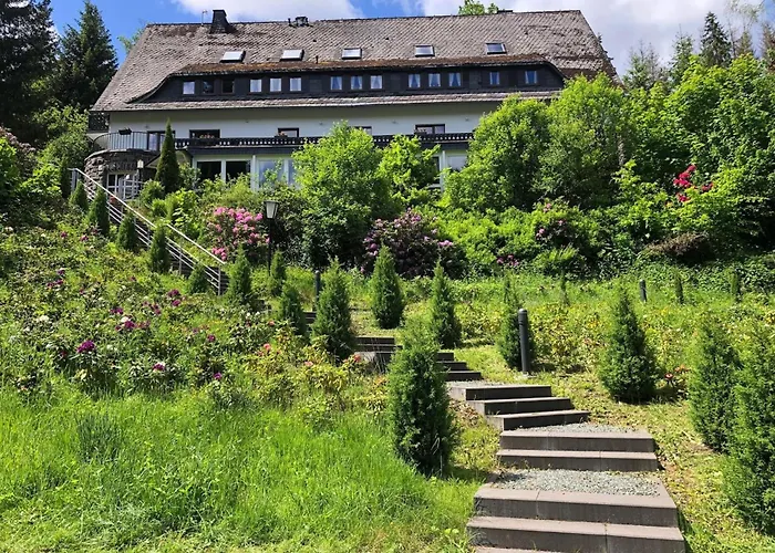 Ferienhaus Uebernachten Sie In Der Naehe Des Winterbergskilifts Winterberg
